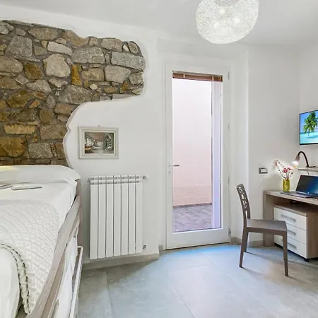 La Perla Di Anna La Maddalena (Sassari)